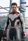 Avengers-4-Tony-Stark-TeamSuit-Figure-03