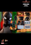 SpiderMan-FFH-Stealth-Suit-DLX-Figure-10