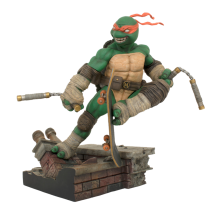 Teenage Mutant Ninja Turtles - Michelangelo Deluxe Gallery PVC Statue
