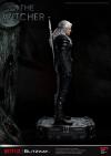 WitcherTV-Geralt-of-Rivia-Statue-15