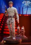 Star-Wars-Luke-Skywalker-Deluxe-Figure-06