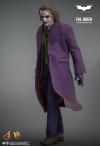 BatmanDarkKnight-Joker-Figure-03