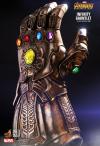 Avengers-3-Infinity-Gauntlet-Prop-ReplicaB