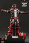 Iron-Man-2-Tony-Stark-MkV-Suit-Up-DLX-Figure-07