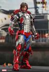 Iron-Man-2-Tony-Stark-MkV-Suit-Up-DLX-Figure-08