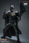 Flash2023-Batman-ModernSuit-03