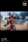 TheFlash-YoungBarry-DLX-Figure-11