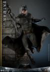 BatmanVsSuperman-Batman-v2-Figure-02