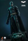 BatmanDarkKnight-Batman-Figure-07