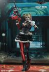 BatmanArkhamKnight-HarleyQuinn-Figure-02