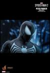 SpiderMan2-Parker-BlackSuit-Figure-06