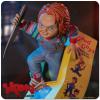 Chucky-Statue-010-bg-c