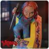 Chucky-Statue-011-bg-c
