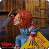 Chucky-Statue-018-bg-c