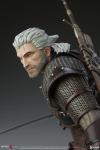 Witcher-Geralt-Statue-10