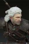 Witcher-Geralt-Statue-11