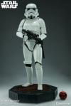 Star-Wars-Stormtrooper-LegendaryScale-Statue-02