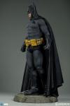 Batman-Legendary-Scale-StatueB