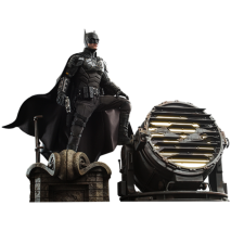 The Batman - Batman and Bat-Signal 1:6 Scale Action Figure Set