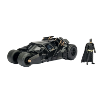 Batman Begins - Batmobile 2005 1:24 w/Batman