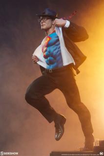DC Comics - Superman Call to Action Premium Format Statue