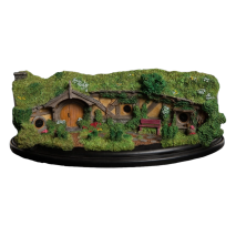The Hobbit - #23 The Great Garden Smial Hobbit Hole Diorama
